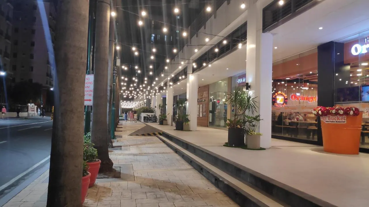 Palm Tree Condos Near Mnl Airport Terminal 3 By Elr Manilla