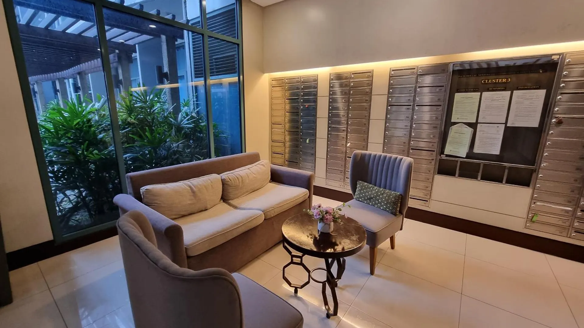 Palm Tree Condos Near Mnl Airport Terminal 3 By Elr Manilla Appartement