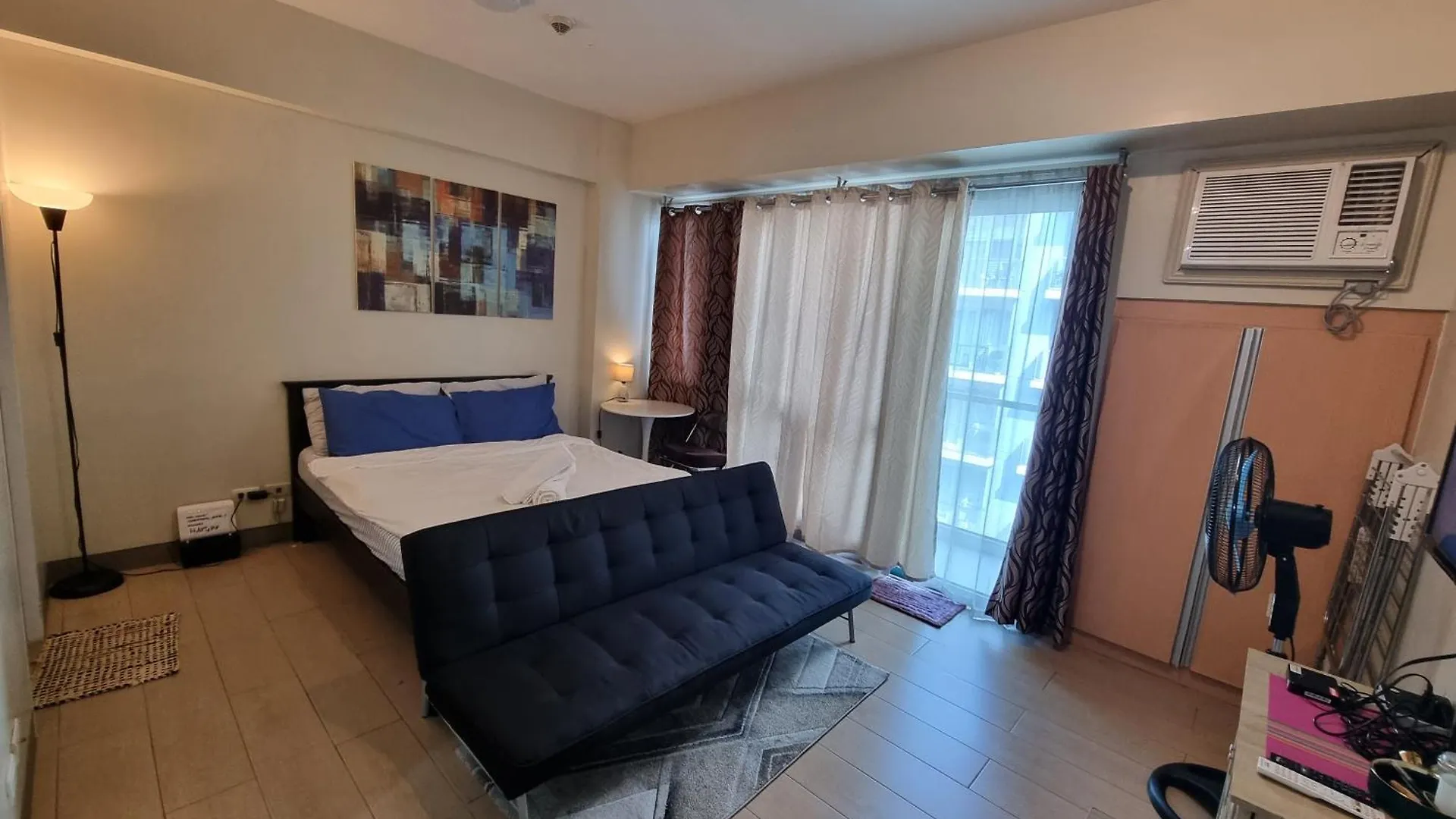 Palm Tree Condos Near Mnl Airport Terminal 3 By Elr Manilla 0*,