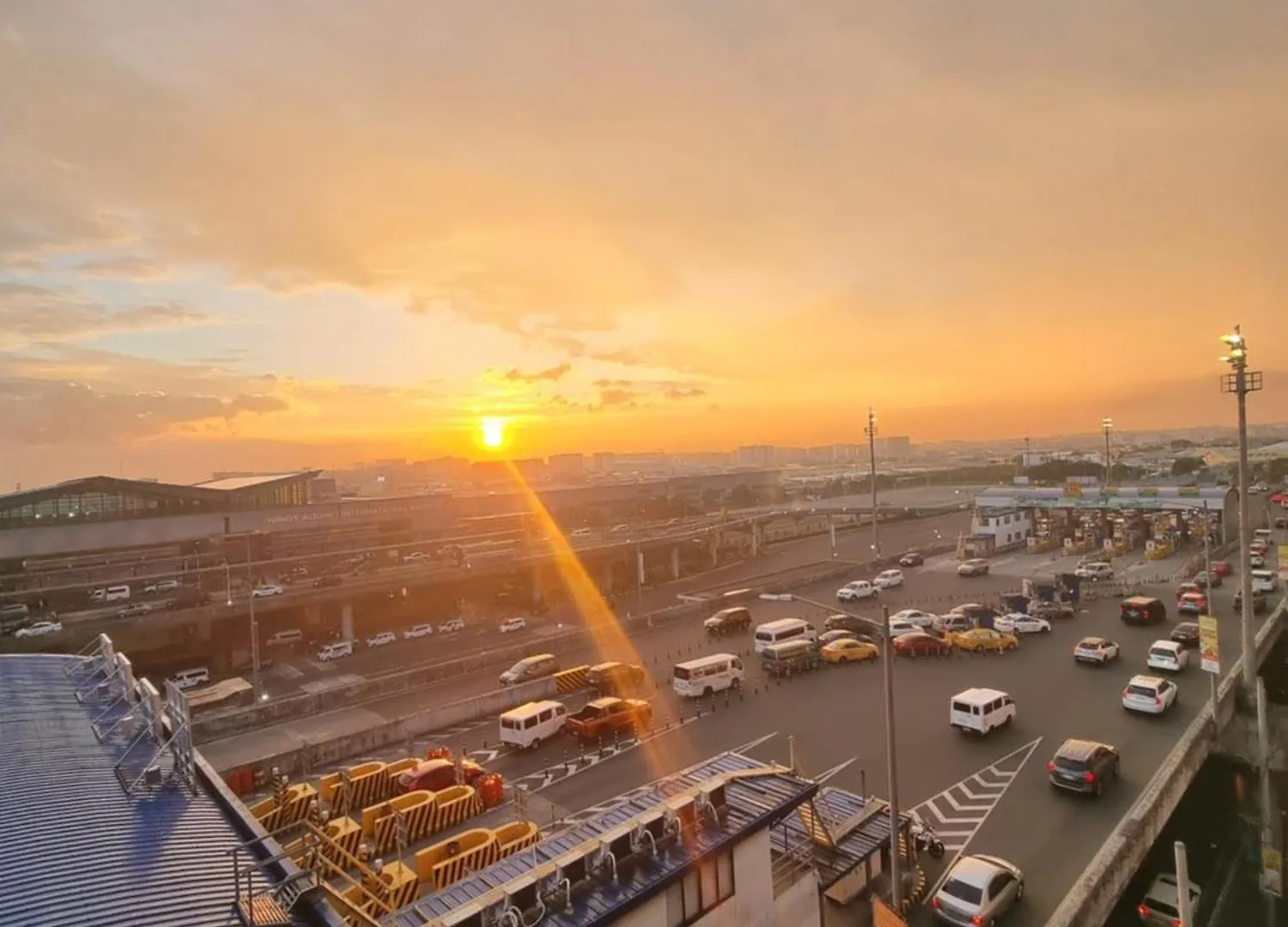 Palm Tree Condos Near Mnl Airport Terminal 3 By Elr Manila 0*,  Philippines